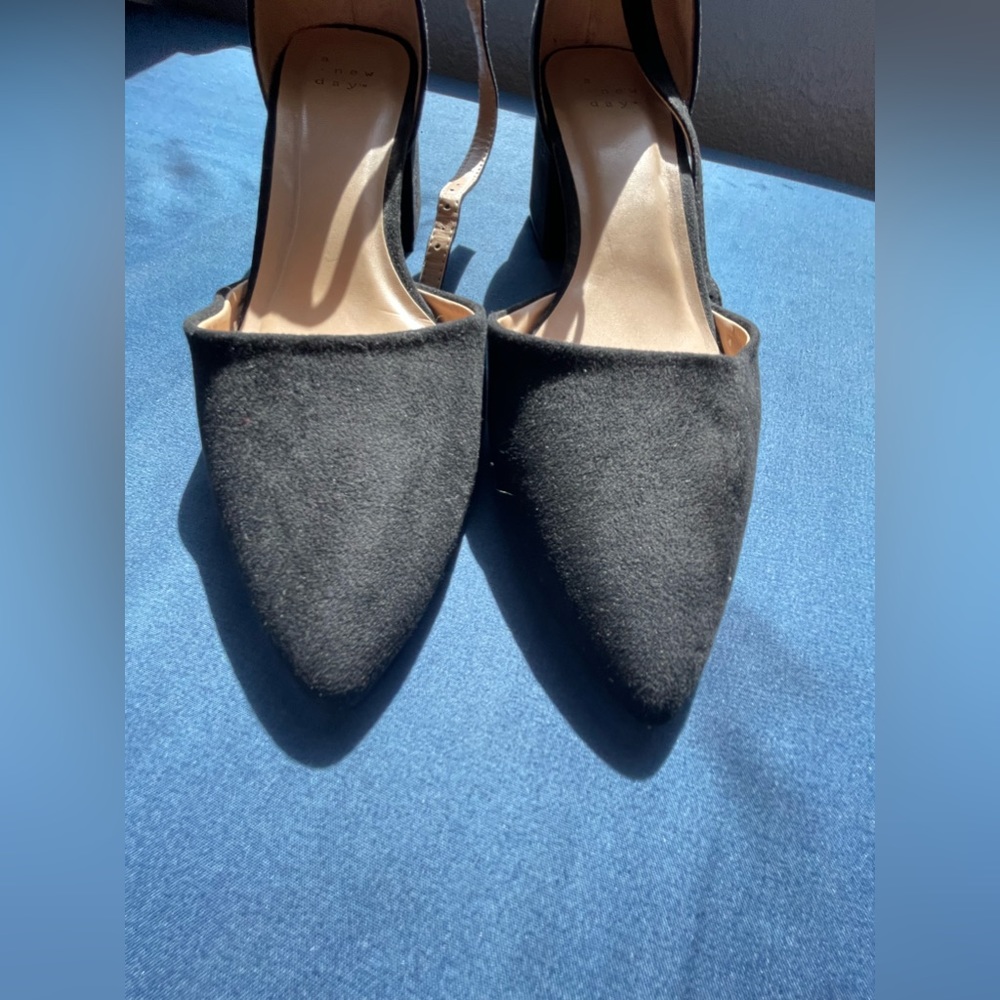 Heels - Picture 6 of 8